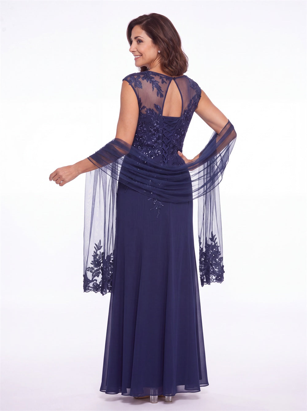 Lace Applique Scoop Neck Chiffon Sheath Maxi Gown - Detail View 4
